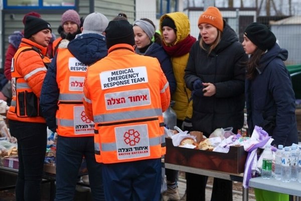 Israeli Aid Delegation at Ukraine Border